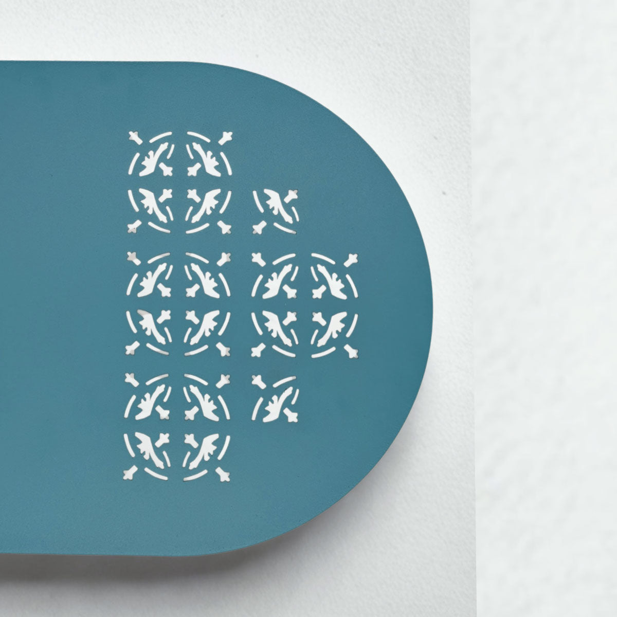 SOTTOPIATTO IN ACCIAIO TRAFORATO – LINEA PREMIUM TABLOOS